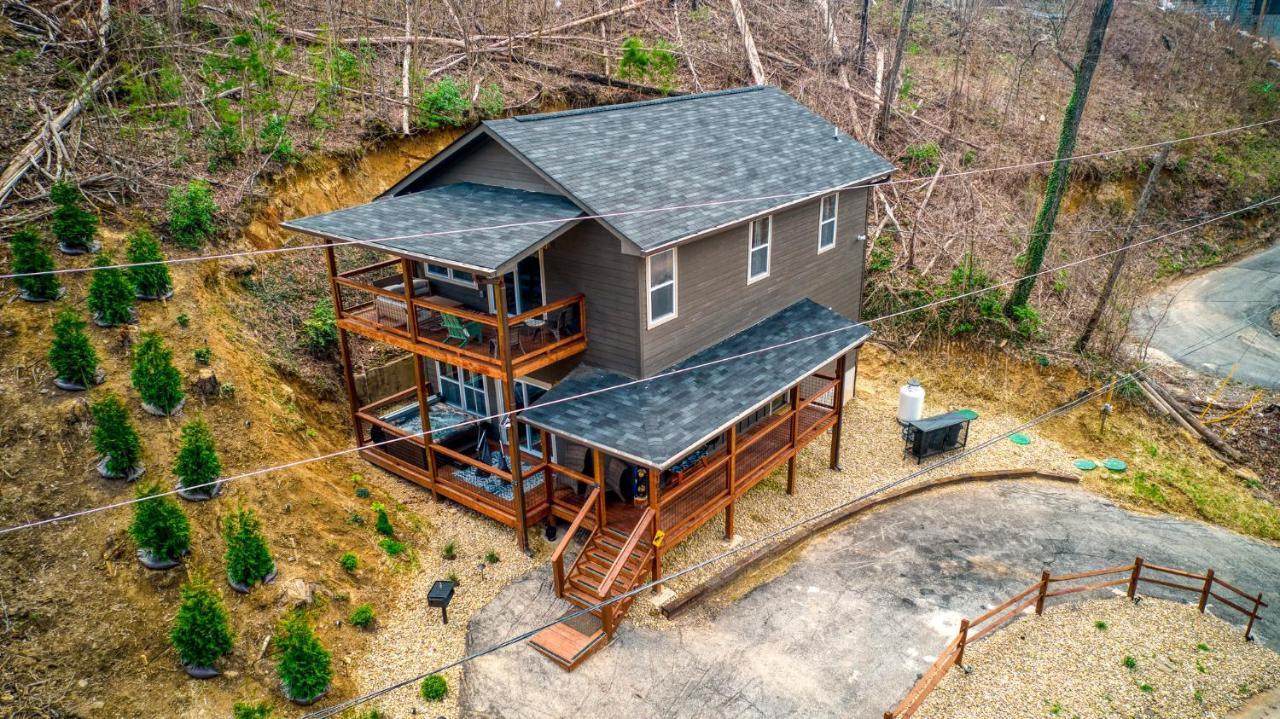 Villa Mins To Gburg Sleeps 8 Hot Tub Arcade Area Pool Gatlinburg Exterior foto